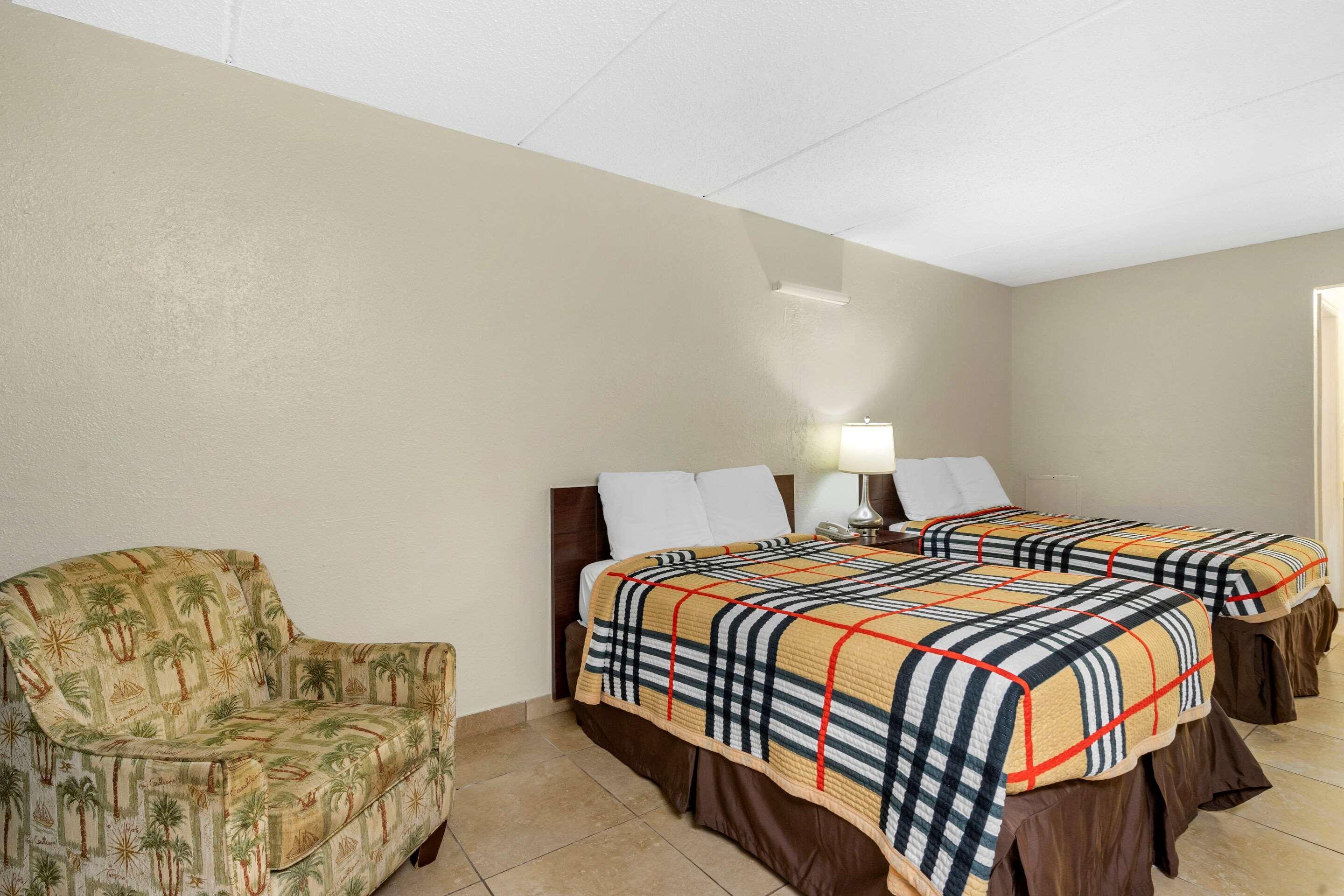 Rodeway Inn Clearwater-Dunedin Zewnętrze zdjęcie