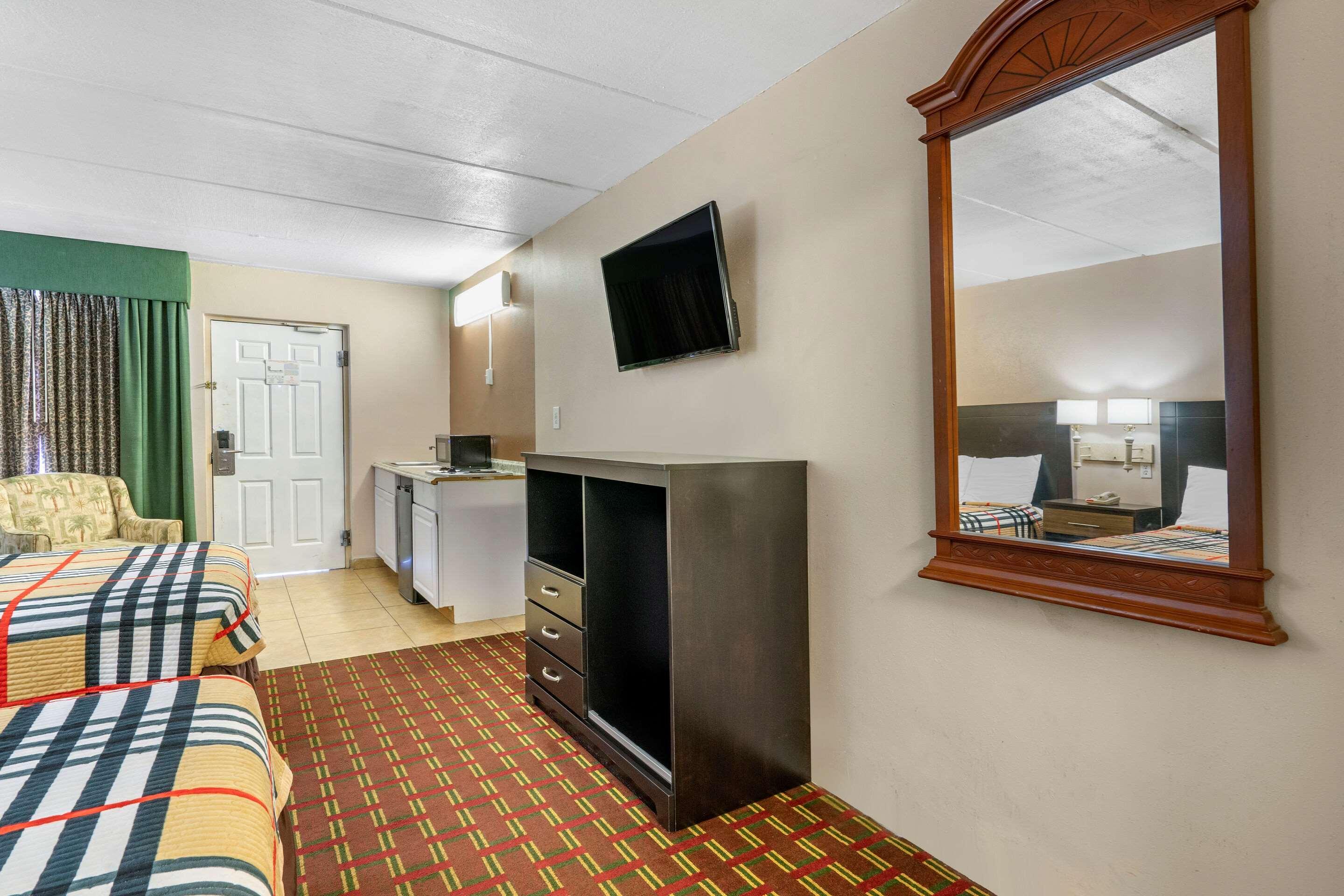 Rodeway Inn Clearwater-Dunedin Zewnętrze zdjęcie