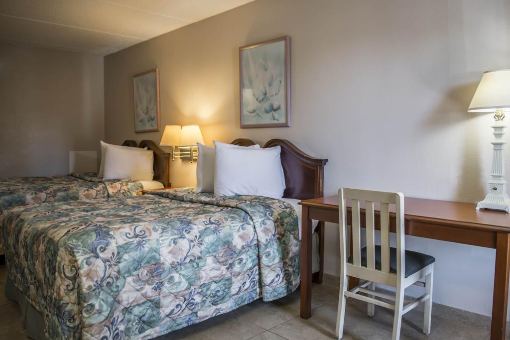 Rodeway Inn Clearwater-Dunedin Zewnętrze zdjęcie