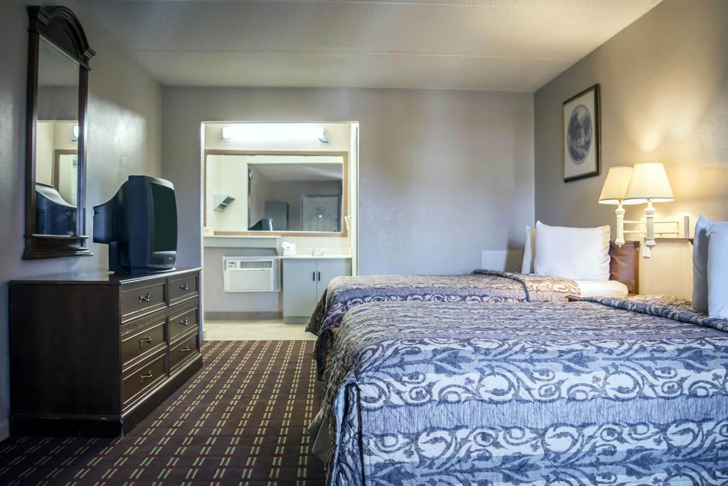 Rodeway Inn Clearwater-Dunedin Zewnętrze zdjęcie