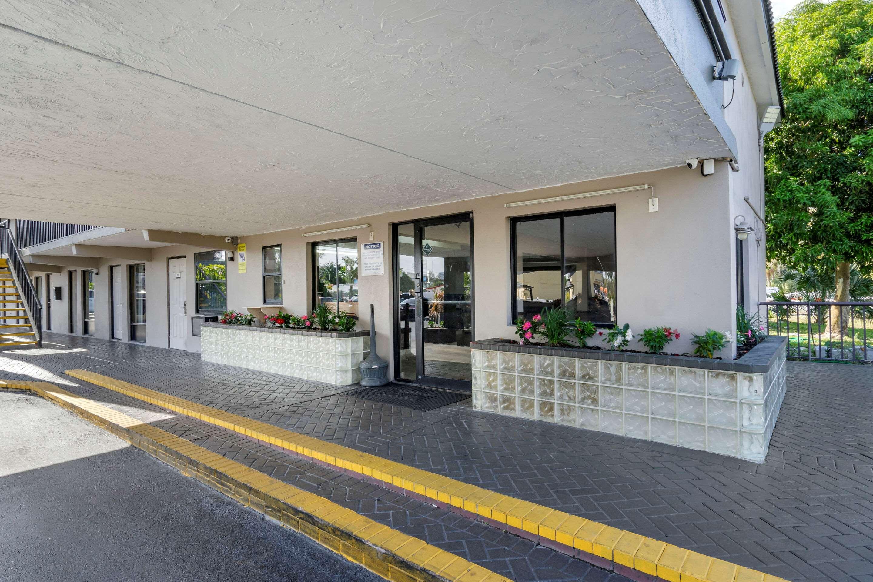 Rodeway Inn Clearwater-Dunedin Zewnętrze zdjęcie
