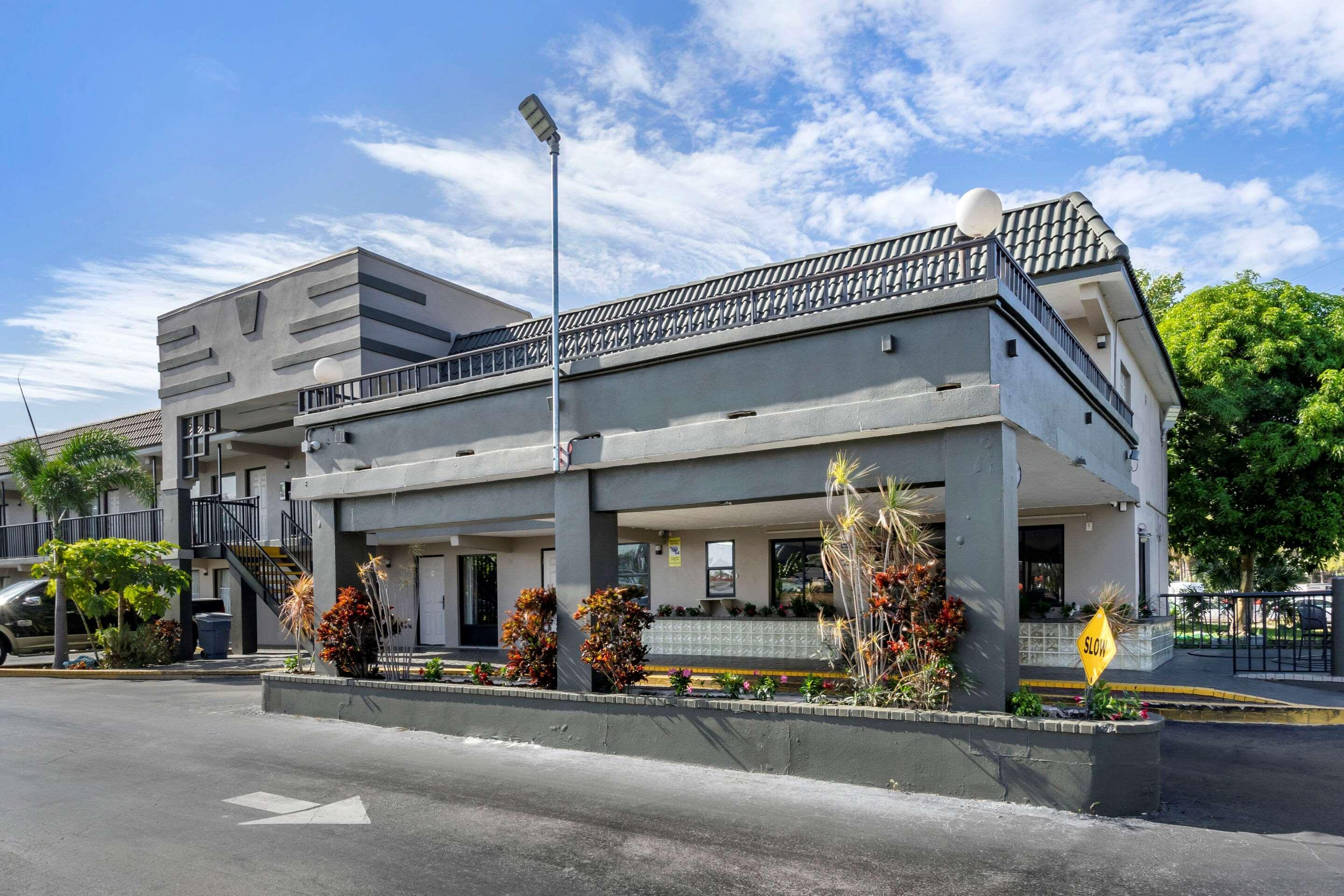 Rodeway Inn Clearwater-Dunedin Zewnętrze zdjęcie